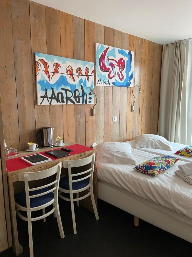 Hotel Aan Zee De Panne Esterno foto